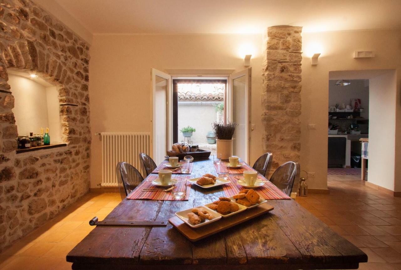 Lelive Bed And Breakfast Sermoneta Luaran gambar