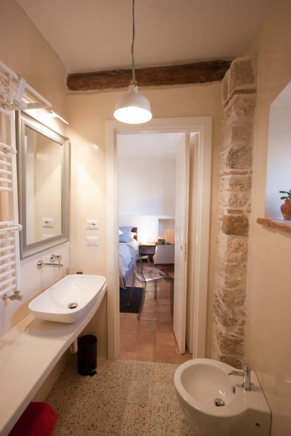 Lelive Bed And Breakfast Sermoneta Luaran gambar